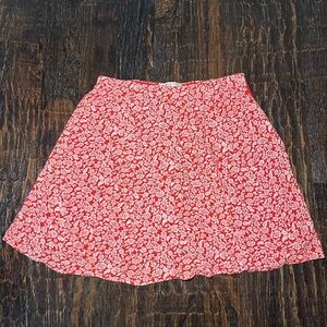 Red floral flowy skirt, American Eagle, size small, excellent condition.